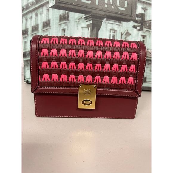 Coach 613 Hutton Shoulder Bag With Weaving - Picture 1 of 9